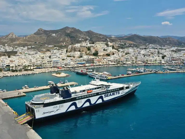 high speed in the port of naxos